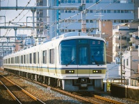 JR西日本は早くに運転見合わせを発表（hans-johnsonさん撮影, flickrより）