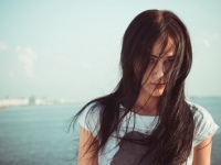 男性が初対面で「絶対に彼氏いないな」と思う女性の特徴3つ！「ガツガツしてる」「清潔感がない」