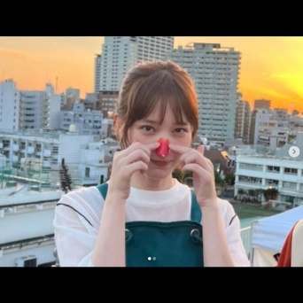 インスタグラム：本田翼(@tsubasa_0627officiala)より