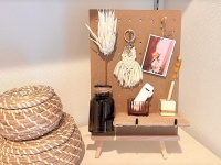 セリア「パンチングボード」が大活躍。部屋の雰囲気を“簡単に”変える方法