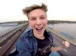 【ロシア】バカッターのレベルが違う？　地下鉄の屋根に乗ったりとやりたい放題！