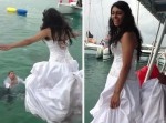 浮かれすぎ注意！　ウエディングドレスで海に飛び込むと恐ろしい結果に…