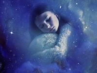 歳をとると眠りが浅くなる。寝る前にゆったりした音楽を聴くと睡眠の質が改善されるという研究結果