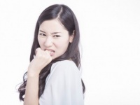 納豆ご飯食べてるじゃん！　キレイな女性の「何もしてないよ」なんて嘘だ!!　と思った瞬間3選