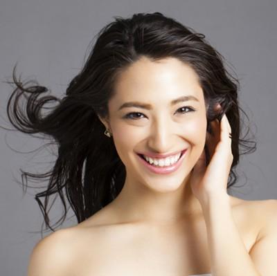 素肌美人を目指してるから!?　女性がメイクで一番お金をかけている場所は？