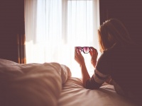 あなたは大丈夫？100年の恋をも冷ます「寝起きブス」問題