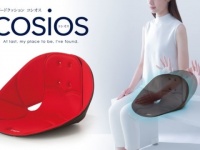 長時間座ってもつらくない！　無意識にきれいな姿勢が保てるボード型クッションが発売