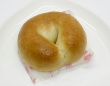 【セブン-イレブン】中華まん用の蒸し器で仕上げた！『もっちり食感のチーズベーグル』