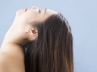 美意識を疑う!?　「プリン髪」の女性、ぶっちゃけ男性はどう見る？