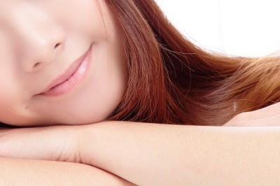 【医師監修】角栓はピンセットで除去していいの？　原因と正しいケアのコツ