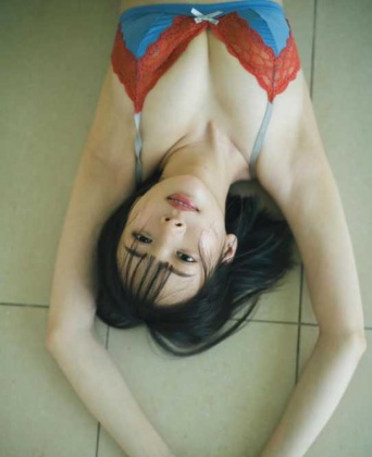 Instagram:岡田紗佳(@sayaka_okada)より