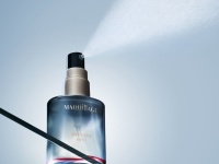 3月21日、資生堂「マキアージュ」から「感動の化粧もちミスト」発売