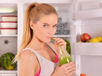 「炭」で痩せる！？美容のプロが注目する最新ダイエット3つ