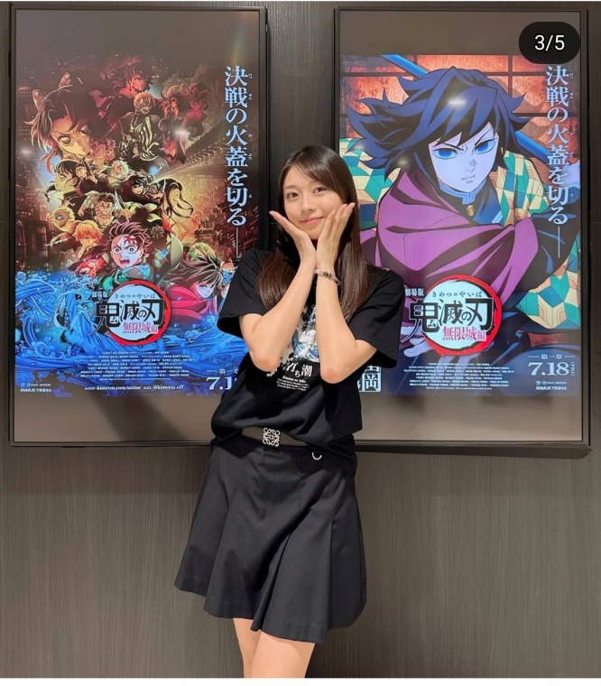 Instagram:牧野真莉愛(@maria_makino.official)より