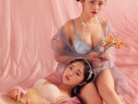 ⒞『GiRLS by PEACH JOHN』