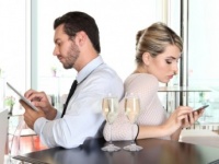 こりゃーダメだろ!!　すぐ離婚しそうな夫婦の「SNS投稿」6選