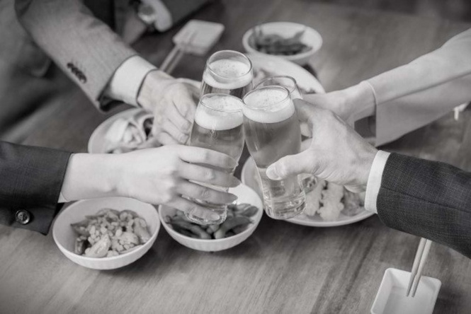 先輩たちが私を晒し物に(画像はイメージ)