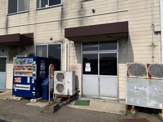 akita-bus-driver-cafeteria15