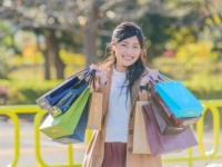 男子はココで見抜く！　「貯金してなさそうな女子」4選