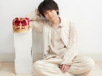 中村倫也、作家デビュー！　本気で挑んだ初のエッセイ集が発売