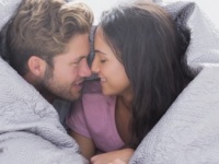 男性が「思わずキスしたくなる女子の特徴」10