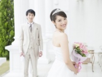 現代女性の理想は？　「このタイミングで結婚できればベストだな」と思うとき10