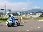 逃げ切れるのか？　敏腕白バイと教習所教官の対決の結末は！？
