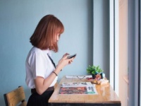 サブカル女子は激務パーソンと相性最高！　外見から恋の相手までパーフェクトガイド