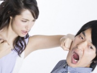 オレの彼女じゃなくてよかった！　友人の「とんでも彼女」・6選