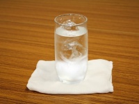 沖縄流の「おしぼりコースター」を再現してみた