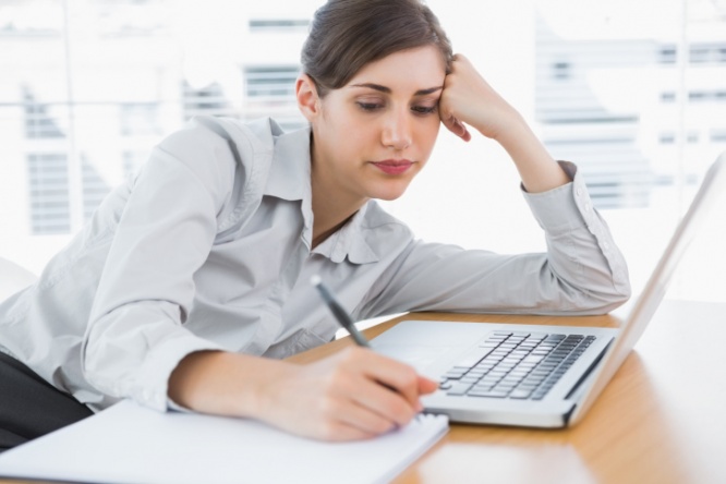 猫背が治ると背筋力がアップする