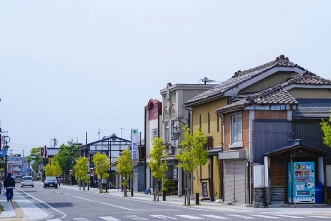 食べる場所が見つからない!(画像はイメージ)