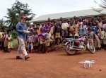 【大興奮】アフリカの子供たちに、初めてドローンを見せたときの反応！
