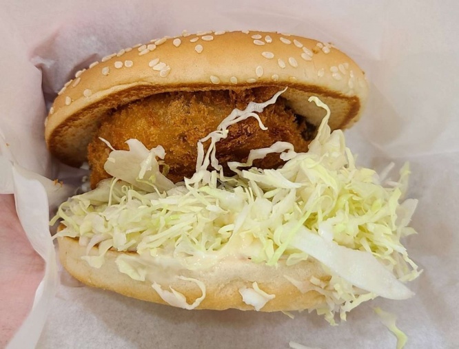 男爵コロッケバーガー