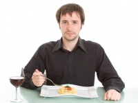 そのクセ、地雷男かも！パスタの食べ方でわかる「器の大きさ」診断