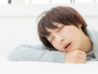 白目にヨダレ……。美容院での「恥ずかしエピソード」4選