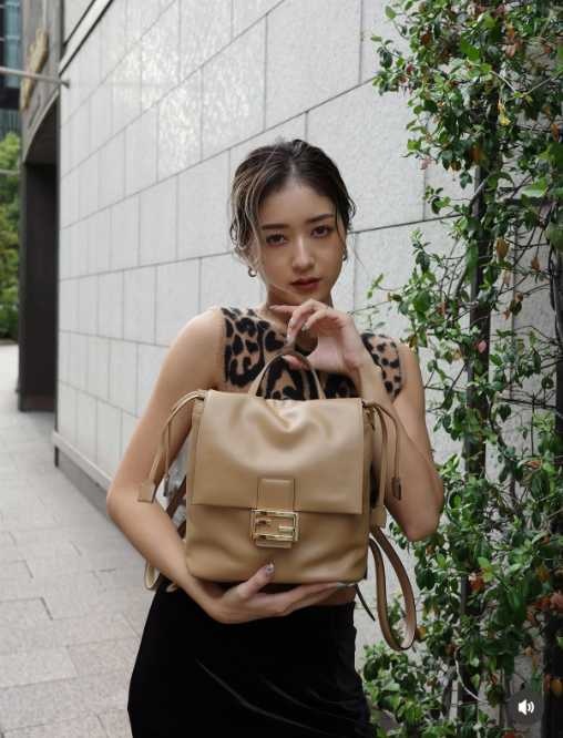 Instagram：みちょぱ(@michopa1030)より