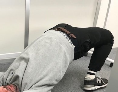 ブリッジというより滑り台だ