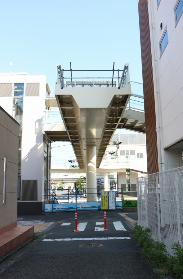 正面から見るとこう