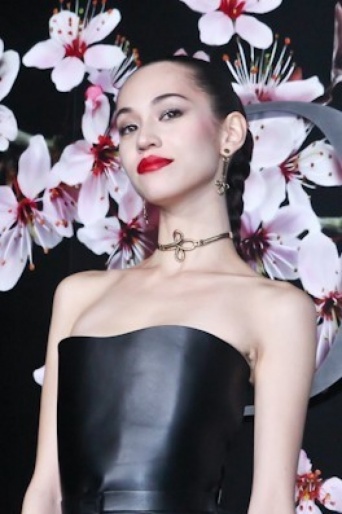 水原希子
