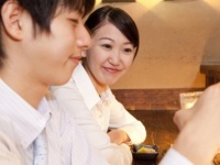 「妊娠を隠している同僚」が居酒屋で頼まないもの3つ