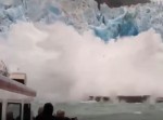 迫りすぎた…氷河崩落でボードが破壊危機！　乗客沈黙の脅威映像