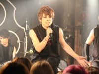 jealkb、まさかのミスで新曲を2回披露!?　ライブ「REVOLVER vol.2」潜入レポ