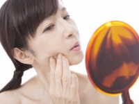 劣化の原因は？　「老け顔女子」に共通している4つのこと