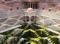 謎、多すぎ！インドの「階段井戸」が独特すぎてびっくり