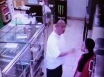 海外のセブンイレブンは一味違う！　殴りかかってきた客をボコボコに！？