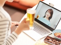 働く女性の6割以上が飲みすぎ経験アリ！　お酒の失敗談＆トラブル対策は？