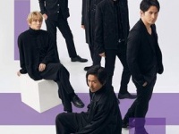 V6「Super Powers / Right Now」（avex trax）