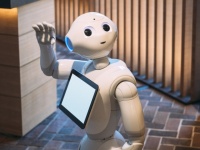 オレ、ロボット、ニクム。人は例え相手がロボットでも侮辱されると腹が立つし傷つくことが判明（米研究）