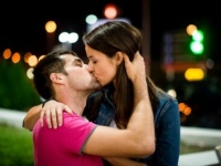 もしかして、あなたとのキスも？　男子が後悔する「キス」のシチュエーションとは